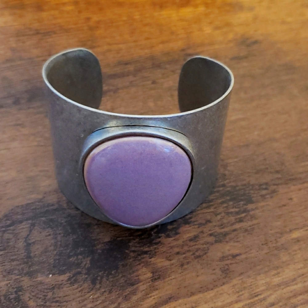 Cuff pink stone bracelet